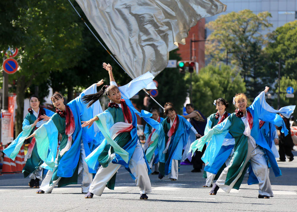 金井　猛「熱き踊り子たち」